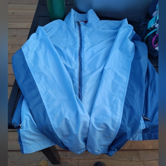 Ladies Blue Saucony Windbreaker Jacket, Size Small, Lightweight, Back Ve… - Picture 3 of 14